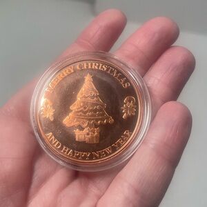 1 ounce .999 Fine Copper Merry Christmas Tree & Snowflake with coin protecter